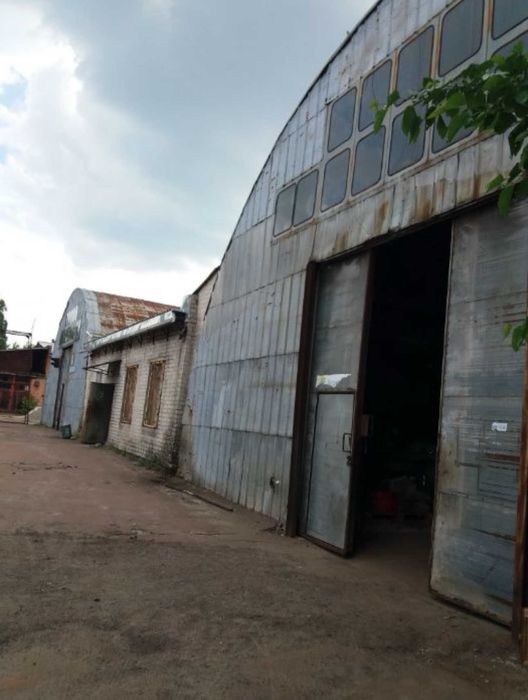 Продам виробничо-складське приміщення в р-ні Нова Подусівка.