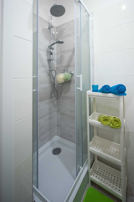 Odstąpię pokój w mieszkaniu 5 osobowym na Legionów 20, Łódź