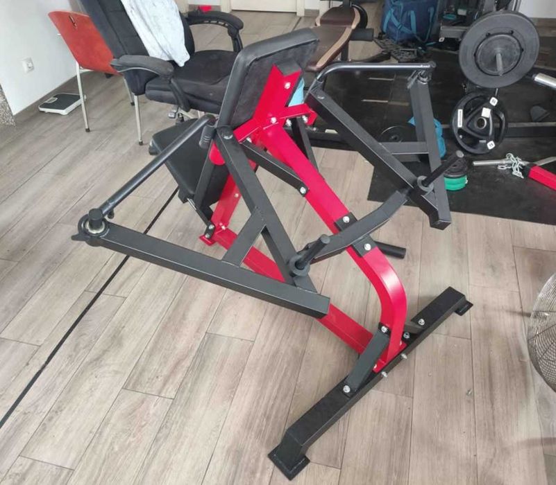 quipamento de ginásio crucifixo articulado vector 280€ NOVO e ROBUSTO, SOLIDO! Melhor que supino, pesquise no GPT