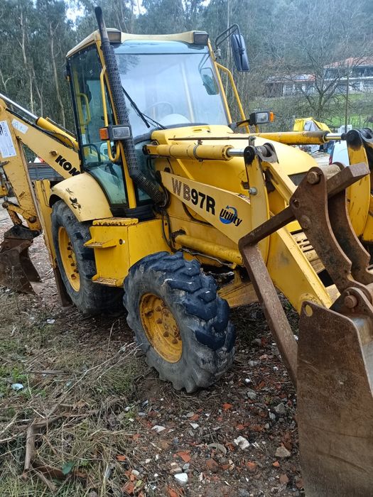 retro escavadora komatsu
