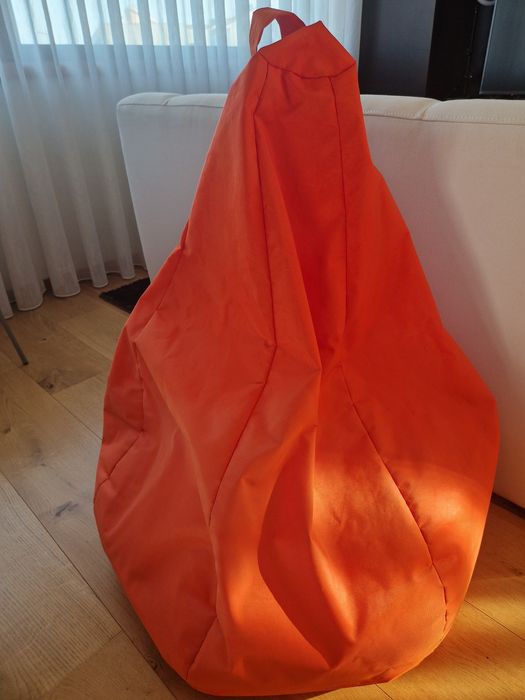 Puff em Poliester para exterior