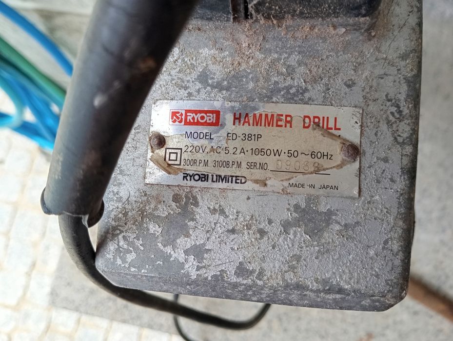 Martelo demolidor Ryobi