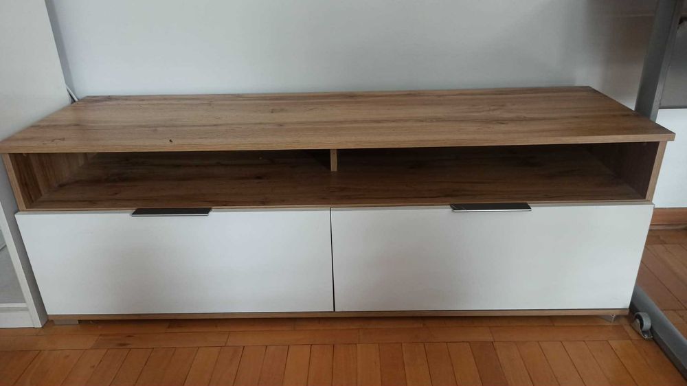 Szafka pod telewizor