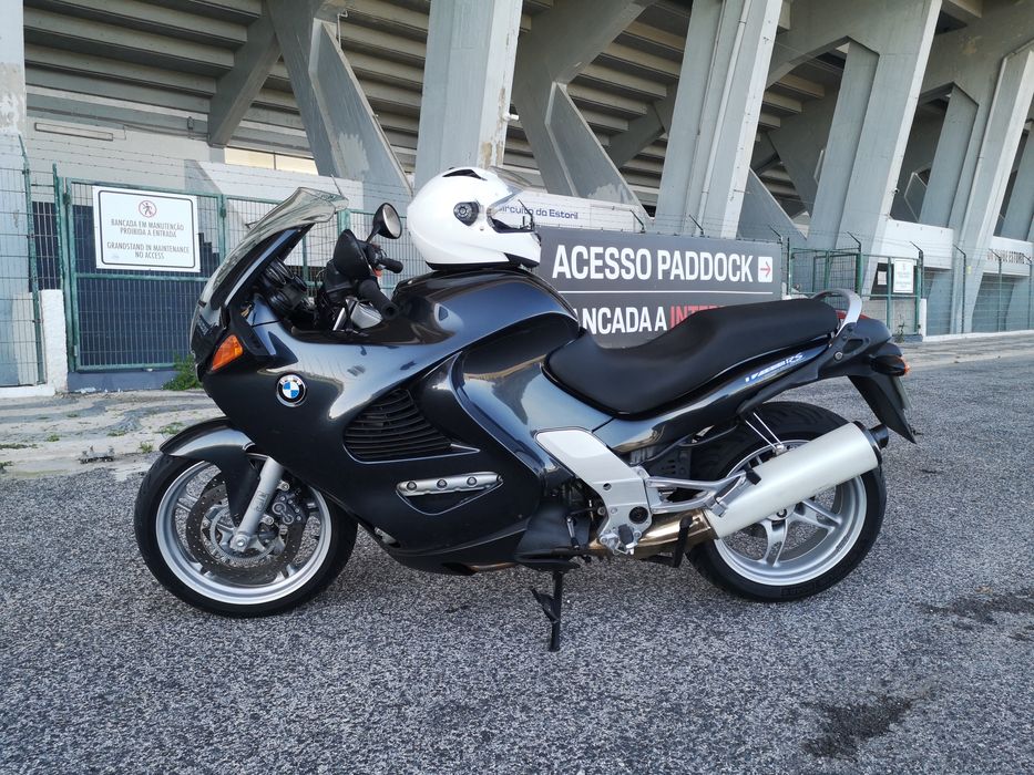 BMW K 1200 RS com check up feito na BMW