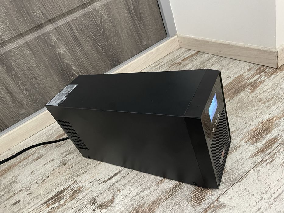Джерело безперебійного живлення(ДЖБ/ИБП) LogicPower Smart-UPS 2000 Pro