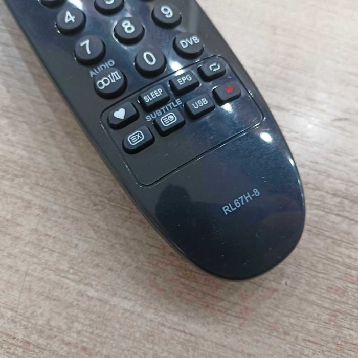 Pilot do CHANGHONG - RL67H-8