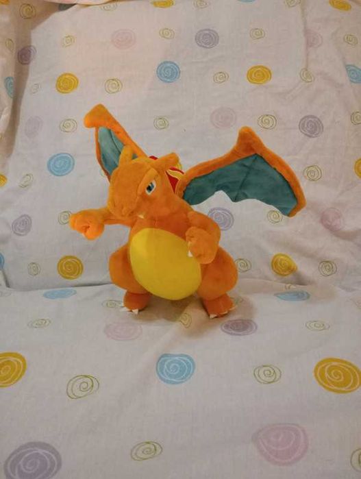 Pokémon peluche Charizard