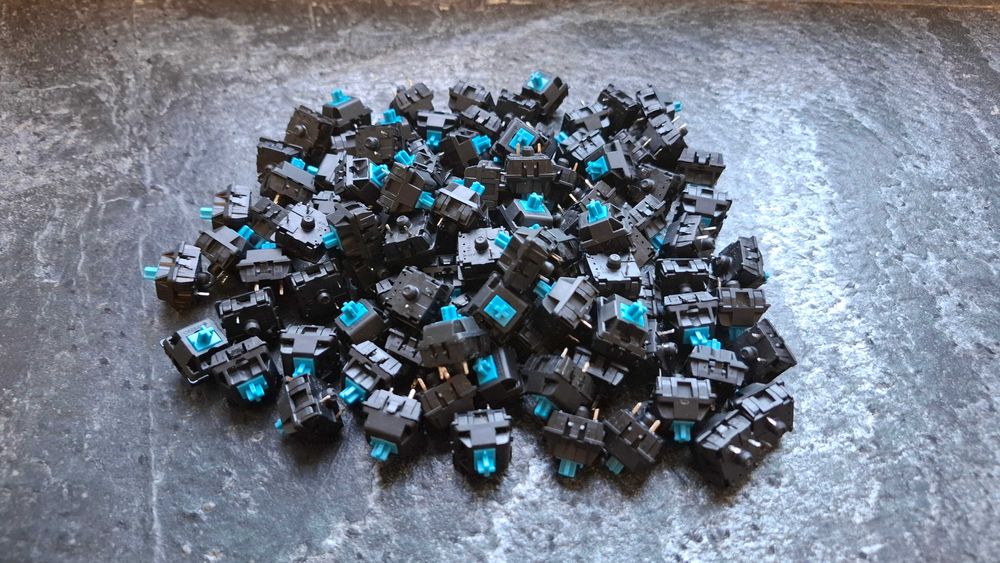 Oryginalne Switche Przełączniki Cherry Mx Blue 103szt.