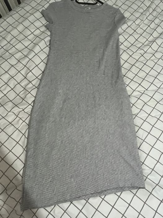 Szara sukienka roz S