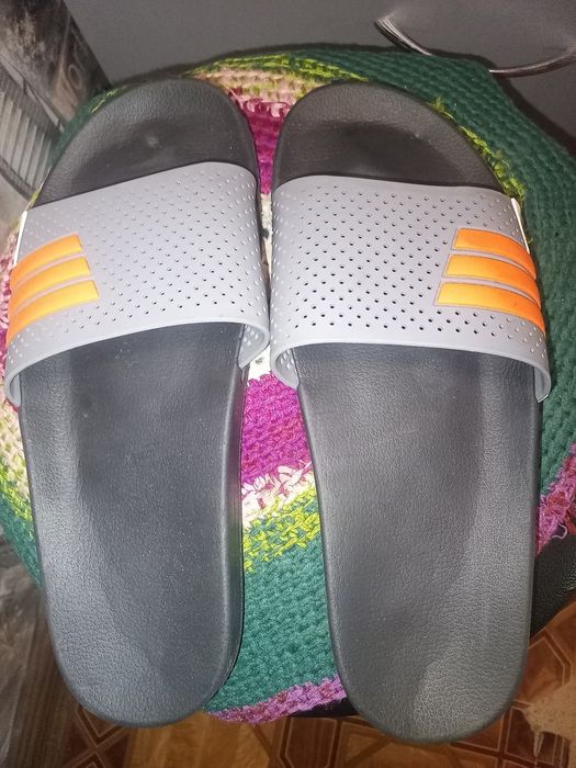 Шлепанцы пляжные