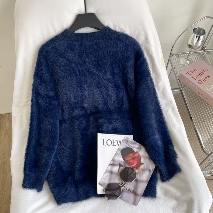 Светр синій пухнастий