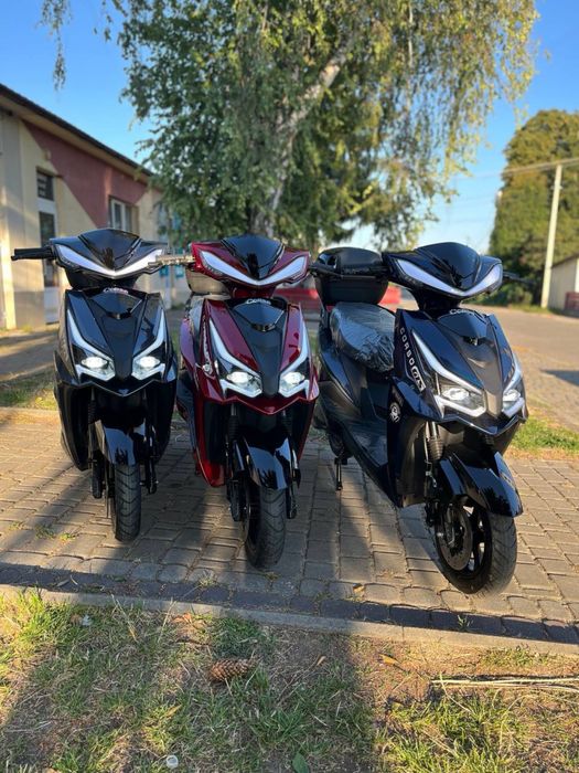 Електро скутер 1500 ват на Літій залізо фостатних акб 72v30ah COrso