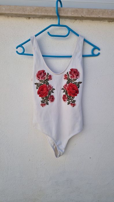 Bodie branco Floral Pull&bear