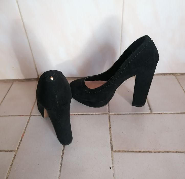 Sapatos de Salto Alto em camurça - Lefties