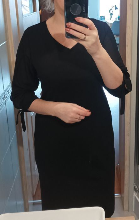Czarna sukienka 38