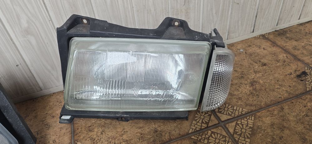 Lampa lewa  przód przednia  Peugeot Expert