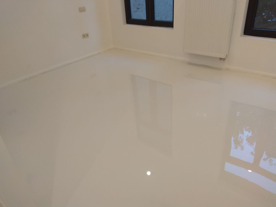 Posadzki/Wylewki żywiczne