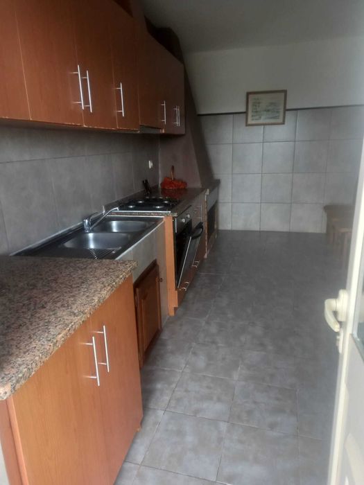 Arrendo moradia t2+1 barato