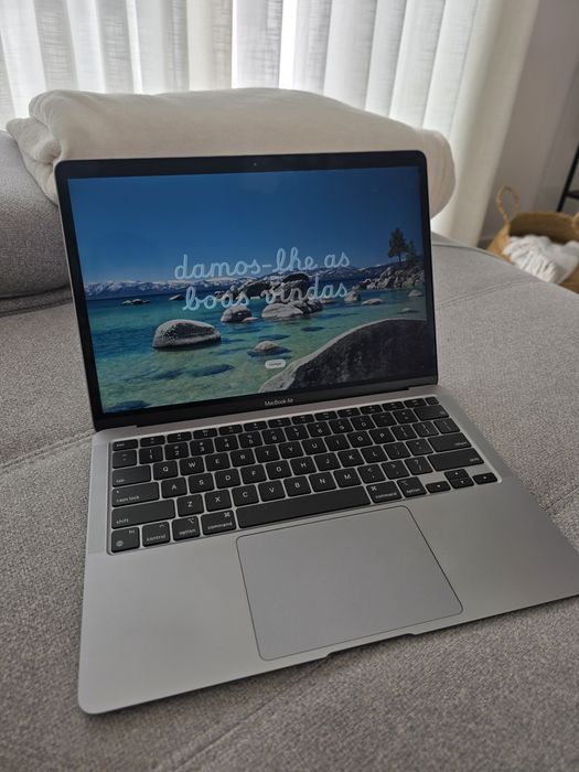 MacBook Air M1 512GB c/NOVO. 2 ciclos bateria. Fatura e garantia. Troca/retoma.