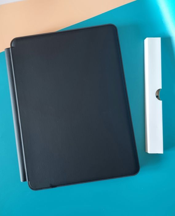 Bezprzewodowa klawiatura z etui do iPad Pro 11″ M4 – czarna