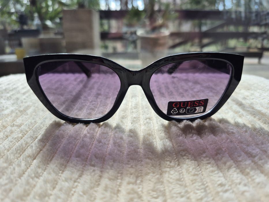 Okulary przeciwsłoneczne Guess GO 0004 01B