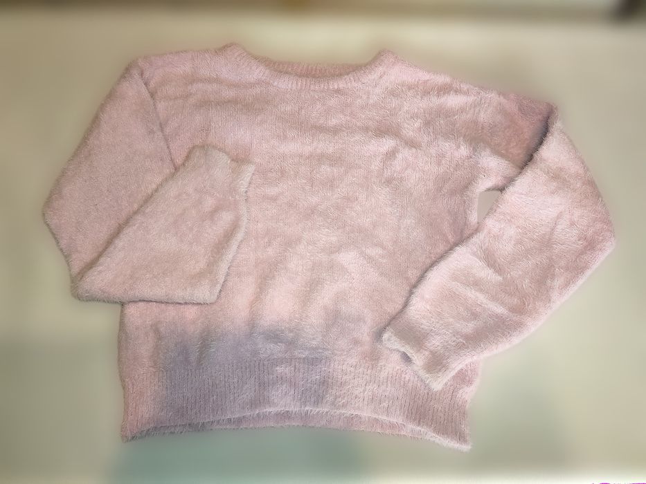 Futerkowa miękka bluza w pastelowym kolorze