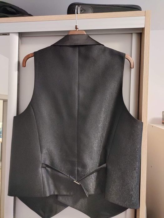 Marynarka smokingowa Pako Lorente z dodatkami