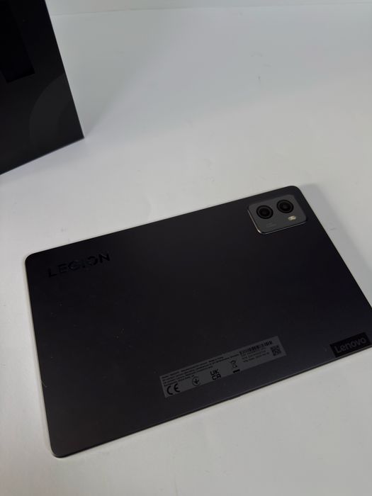 Планшет Lenovo Legion Tab