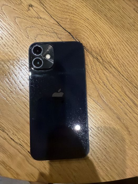 Telwfon Iphone 12 mini