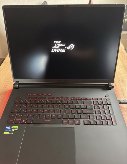 Asus ROG Strix Scar 18 rtx 5070 Ti, 32GB RAM