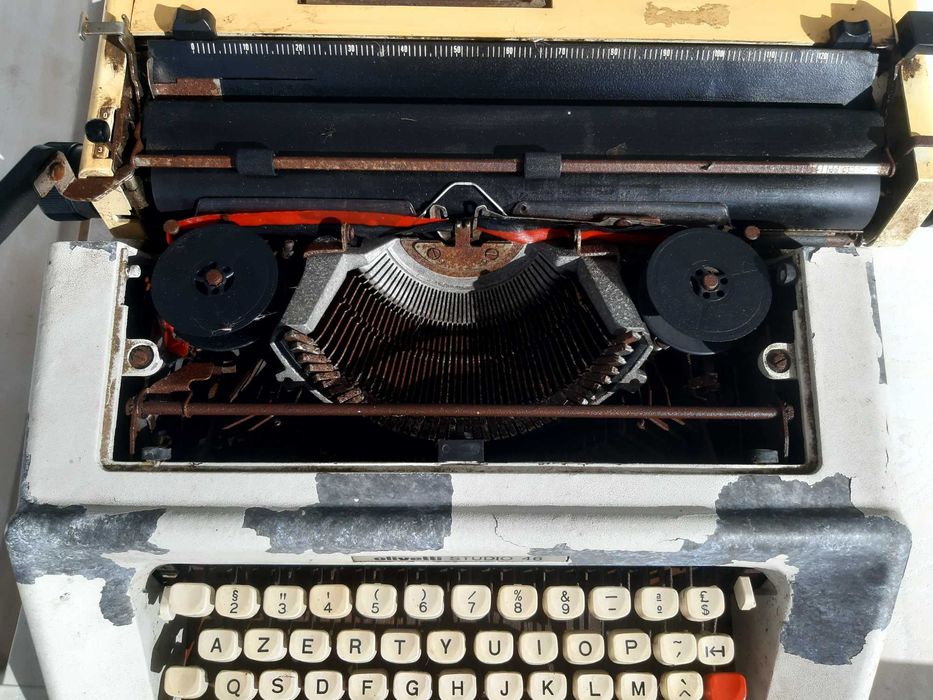 Máquina de escrever antiga