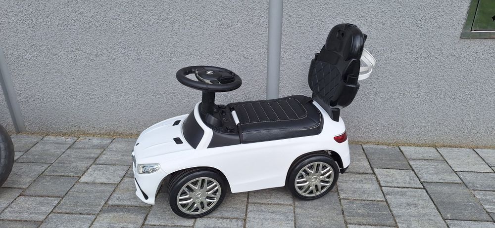 Autko mercedes do odpychania