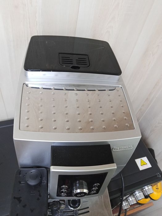 Кофемашина Delonghi Ecam 23.450.s