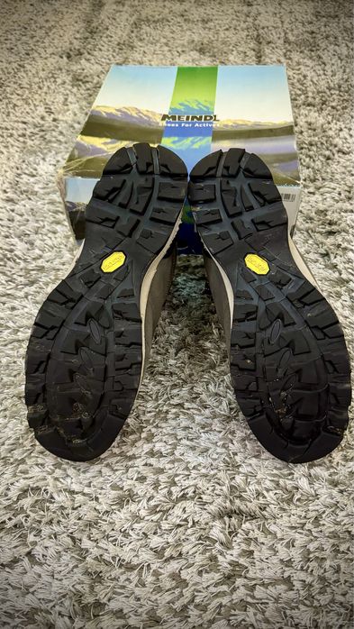 Трекінгові черевики Meindl