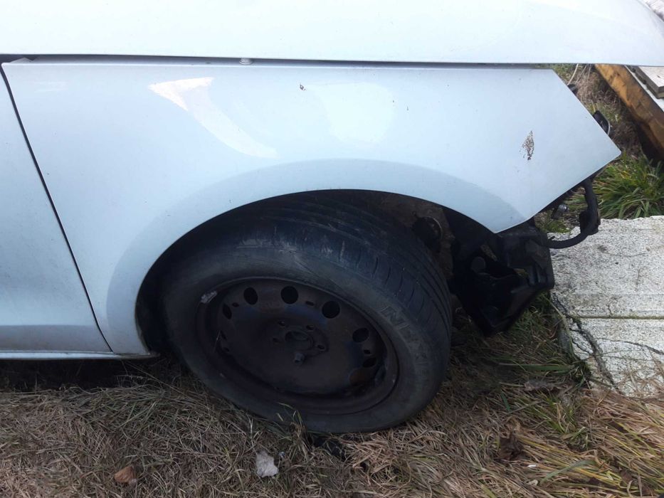 Zderzak audi a1 8x0 ls9r kompletny 5drzwi