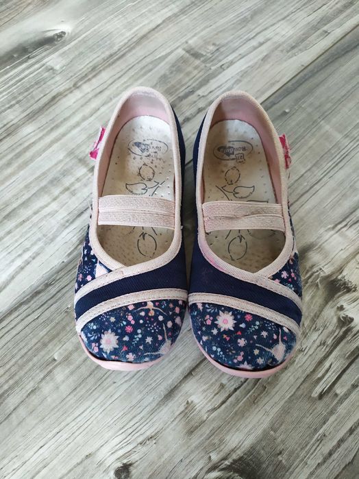 Kapcie do przedszkola RenBut dla dziewczynki, r. 26