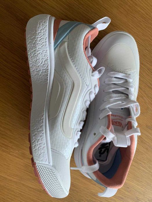 Vans UltraRange EXO Customs