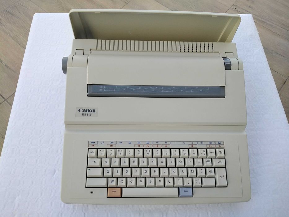 Máquina de Escrever Elétrica Canon ES3 - II