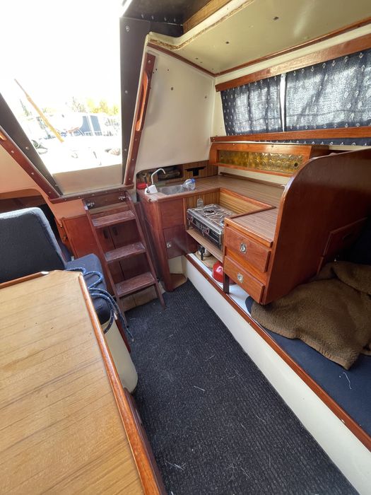 Яхта парусная Jaguar 27