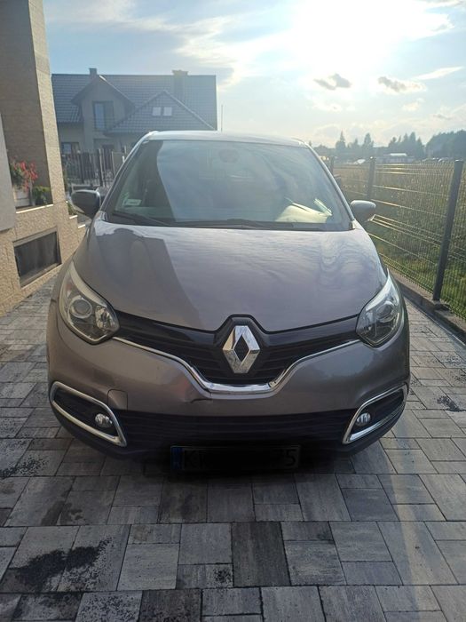 Samochód renault captur