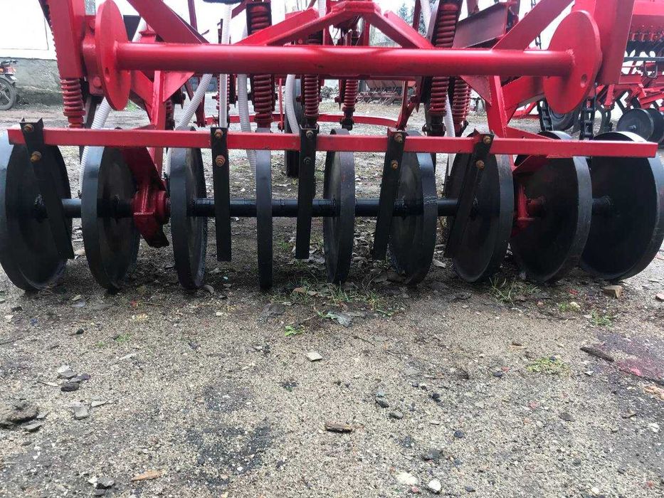 Продаємо зернові сівалки : СЗС-2,1;СТС-2.1;