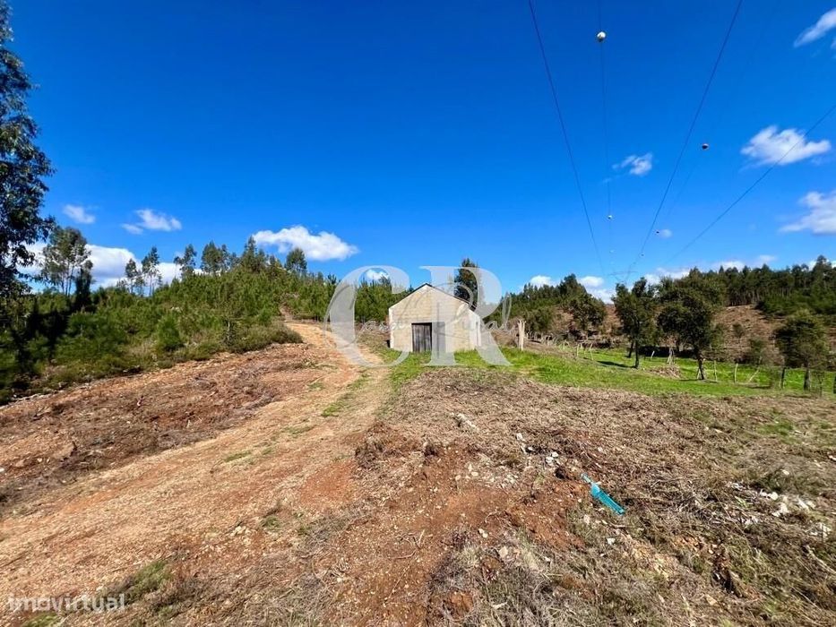 Imóvel rural com 1.8 ha, casa e poço