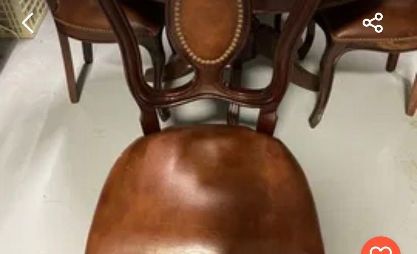 Móvel cristaleira sala + mesa e cadeiras