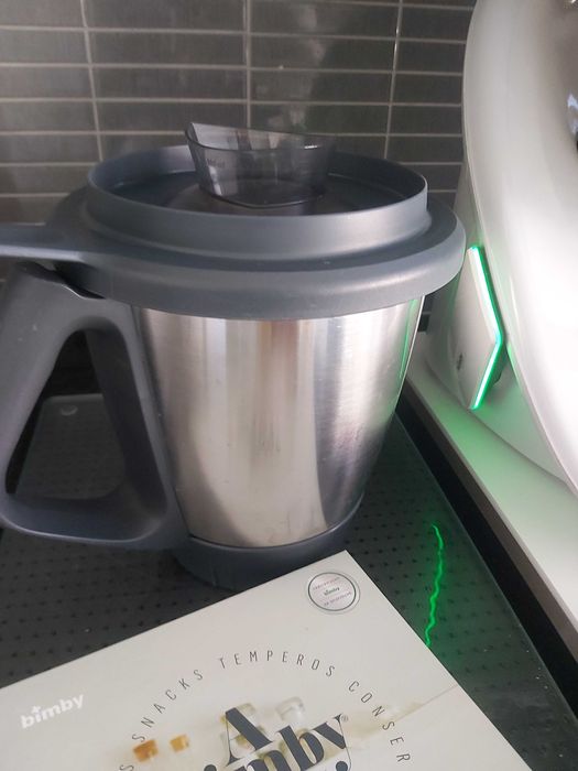 Bimby TM5 com cookey e 2 copo