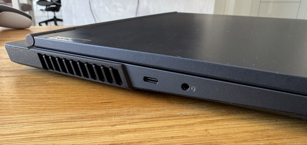 Ноутбук Legion 5 15ACH6 R7