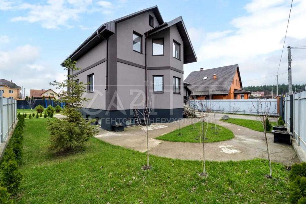 Продаж будинку Лютіж 275м2 Свердловина
