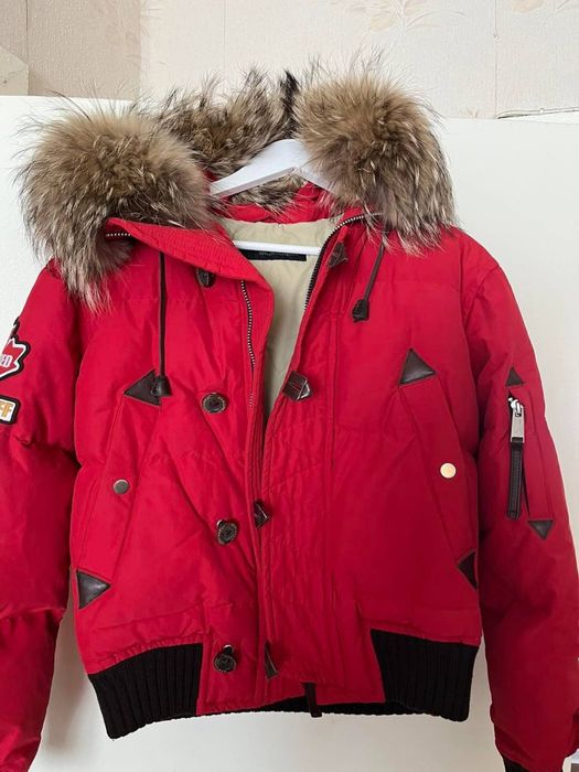 Пуховик жіночий