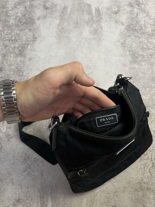 Нейлоновая оригинальная сумка Prada Tessuto