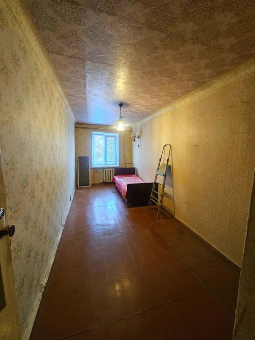 Продам трикімнатну квартиру зуп.Гетьмана Сагайдачного,вул.Європейська.