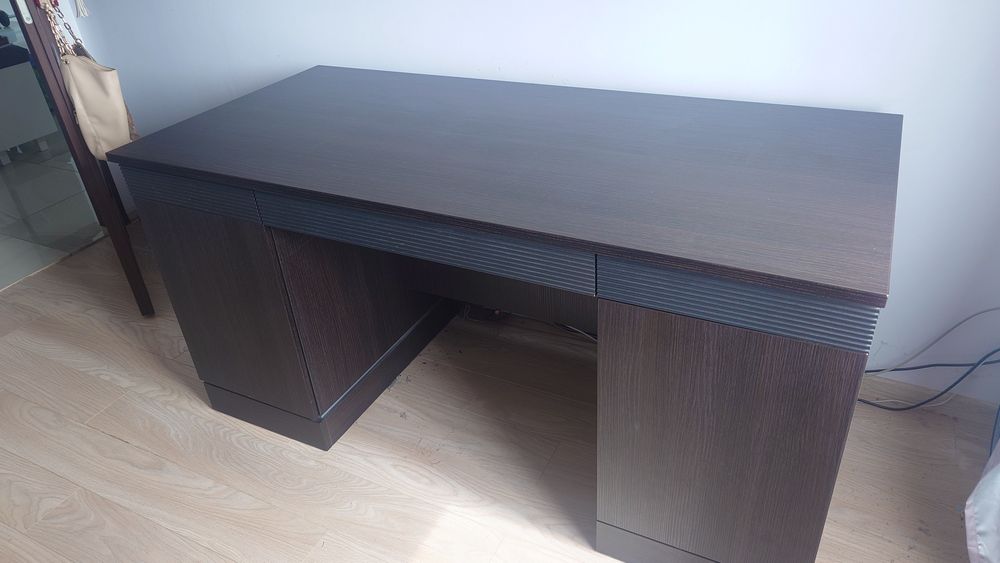 Eleganckie biurko gabinetowe VOX CLASSIC
